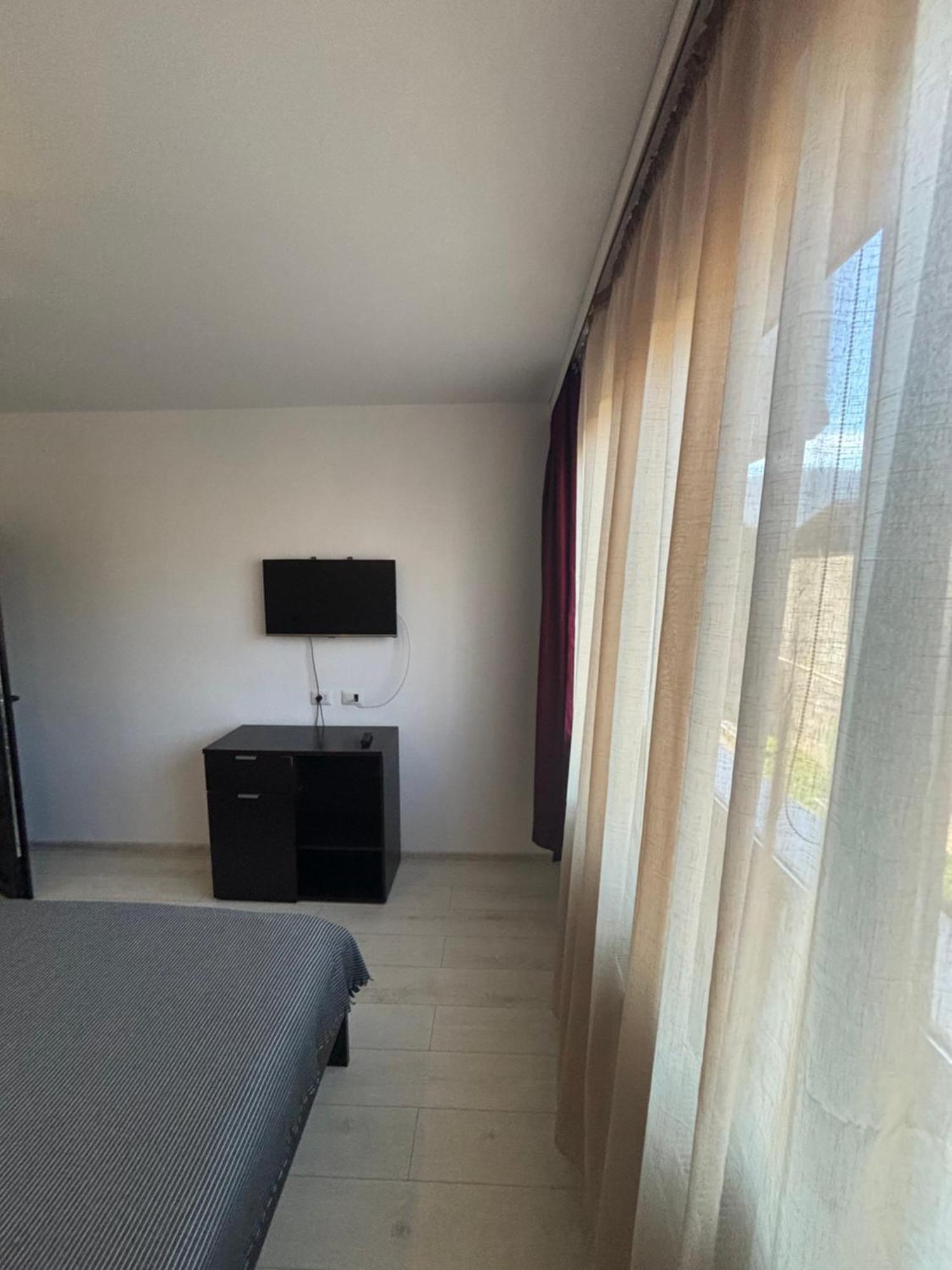 Km 0 Apartment Piatra Neamţ